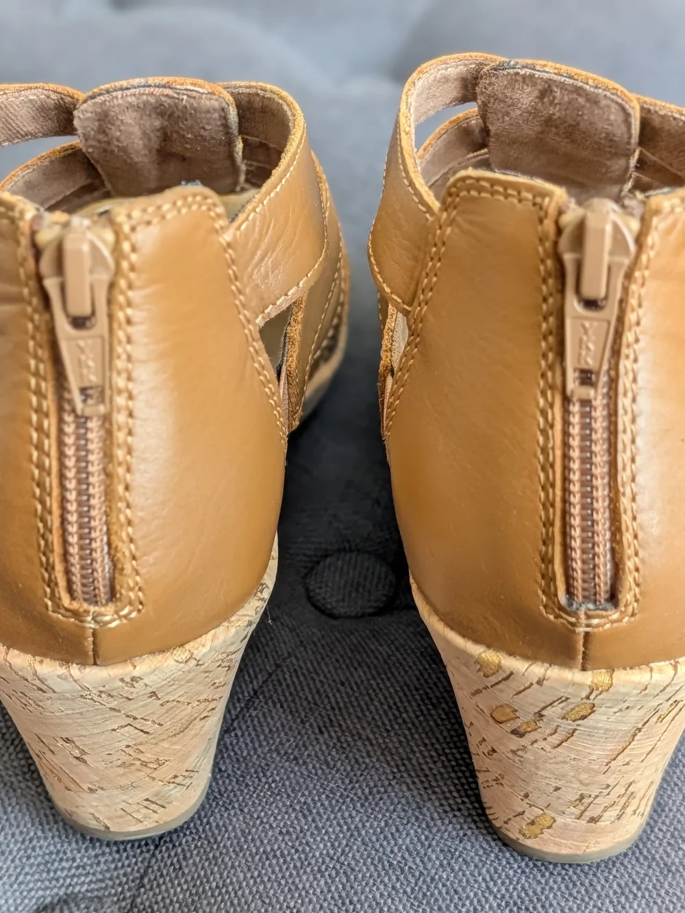 Rockport Tan Leather Strappy Sandals - Size 7.5W